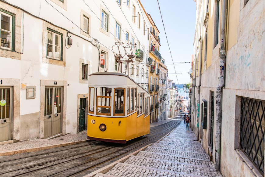 Portugal Transport: Pass, Tickets or Rental Car?